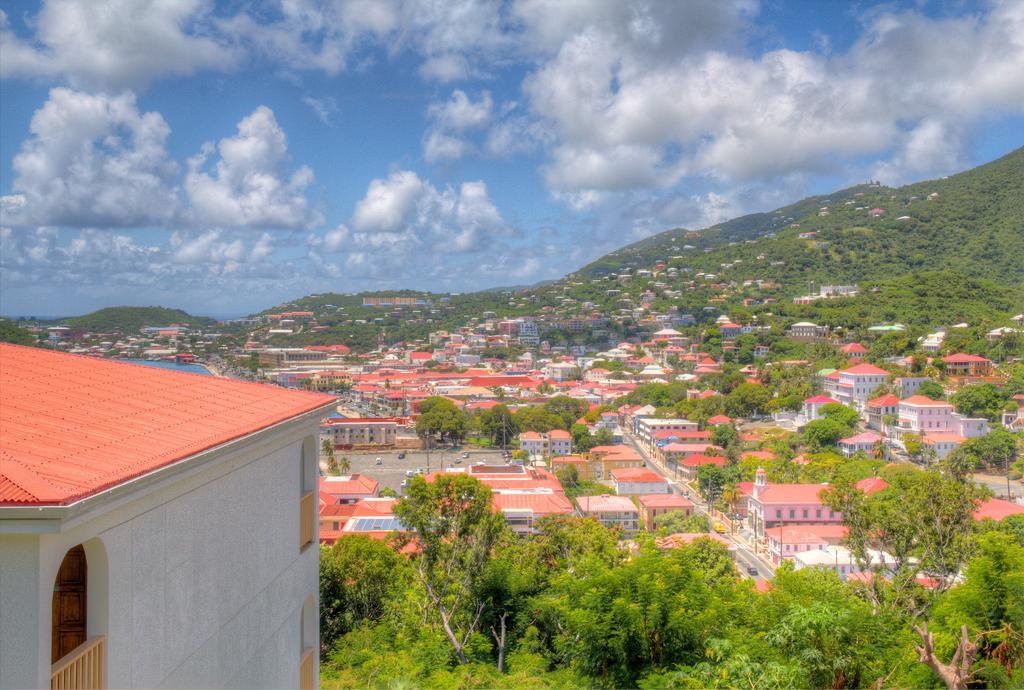 Castle Villas At Bluebeards Charlotte Amalie Exterior photo
